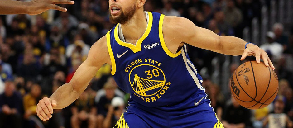 Warriors on the verge on sweeping the Mavericks after taking Game 3, 109-100