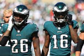 Eagles pulls off a comeback victory over the Panthers 21-18