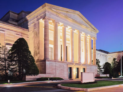 Enjoy a Delightful Lunch at the National Gallery of Art During Your National Mall Tour