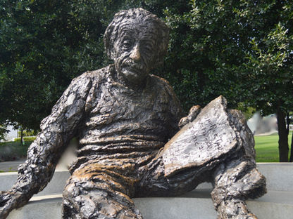 Plan a Visit to the Albert Einstein Memorial in Washington DC