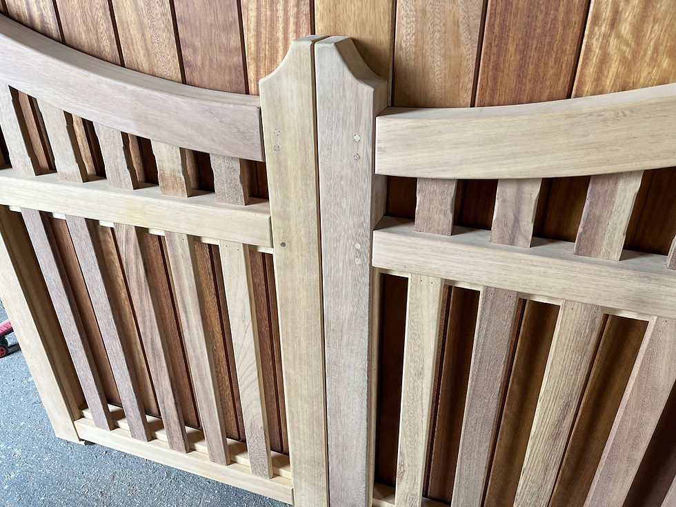 Thumbnail: Wooden Picket Gate Front View