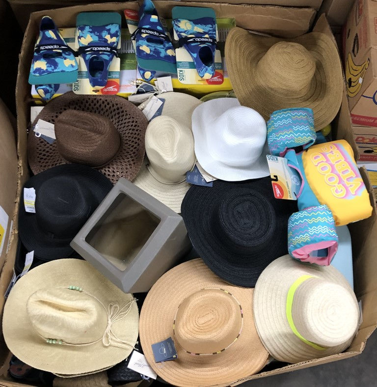 Thumbnail: Pallet of Mixed Summer Merchandise - 336 Units - Manifested - Shelf Pull