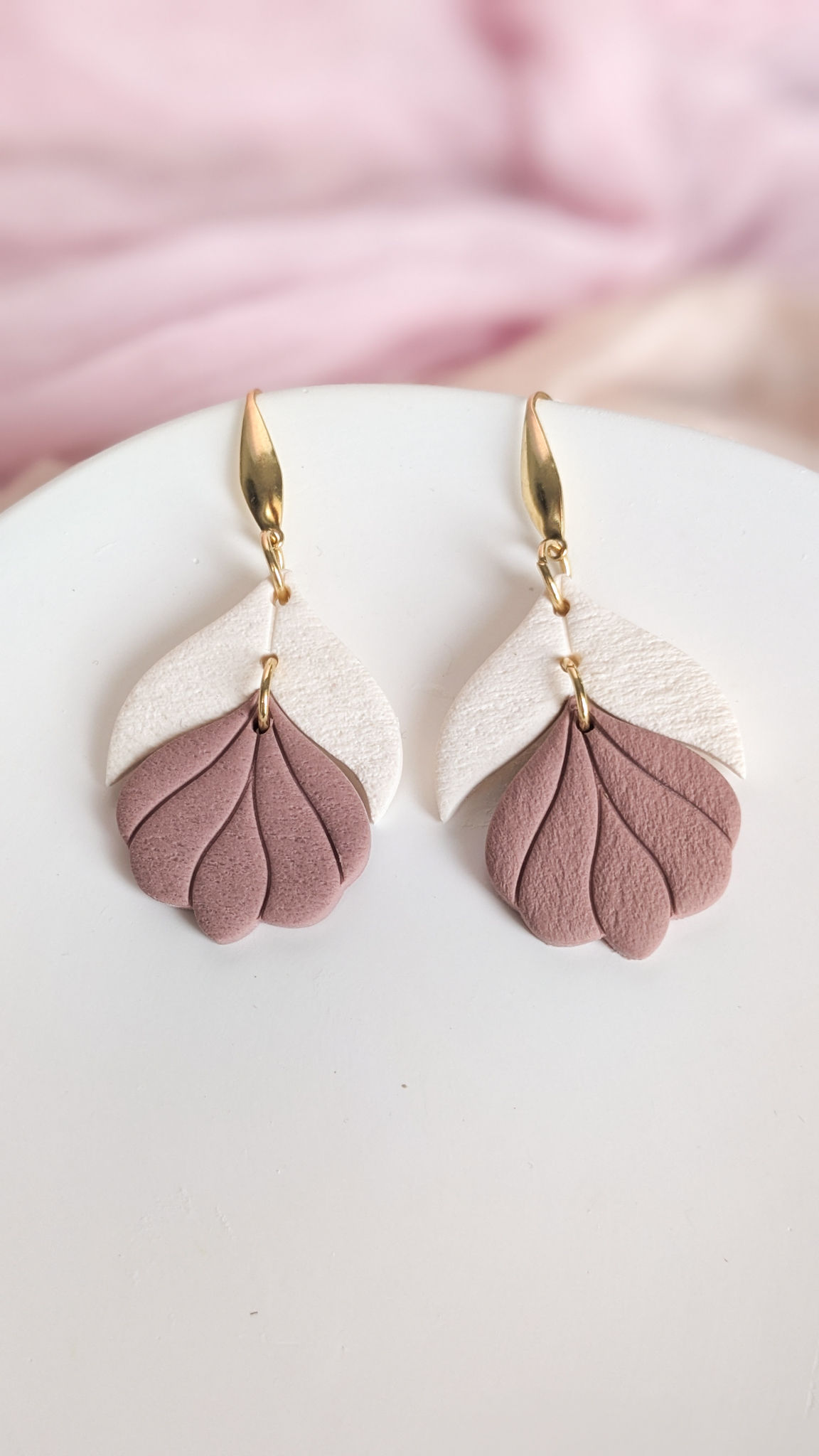 Chloe Droplet Dangle Earrings - Neutral Beauty