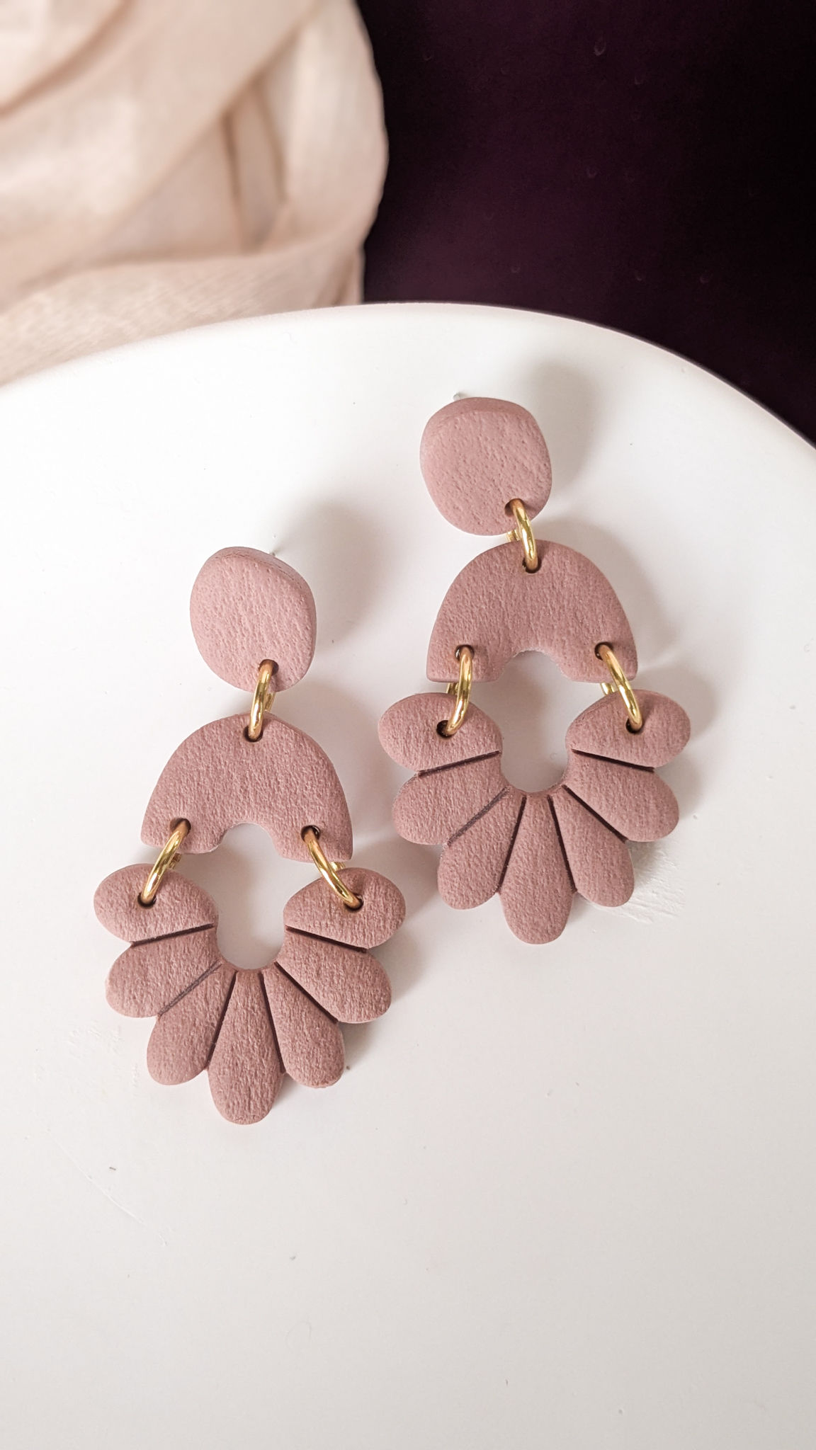 Gillian Groove Scallop Dangle Earrings
