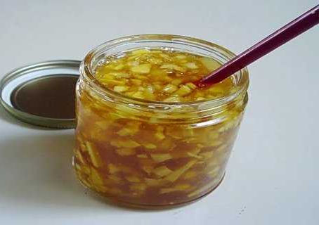 HE LEFT DOCTORS IN SHOCK: Severe form of lung cancer, he cure with honey – RECIPE