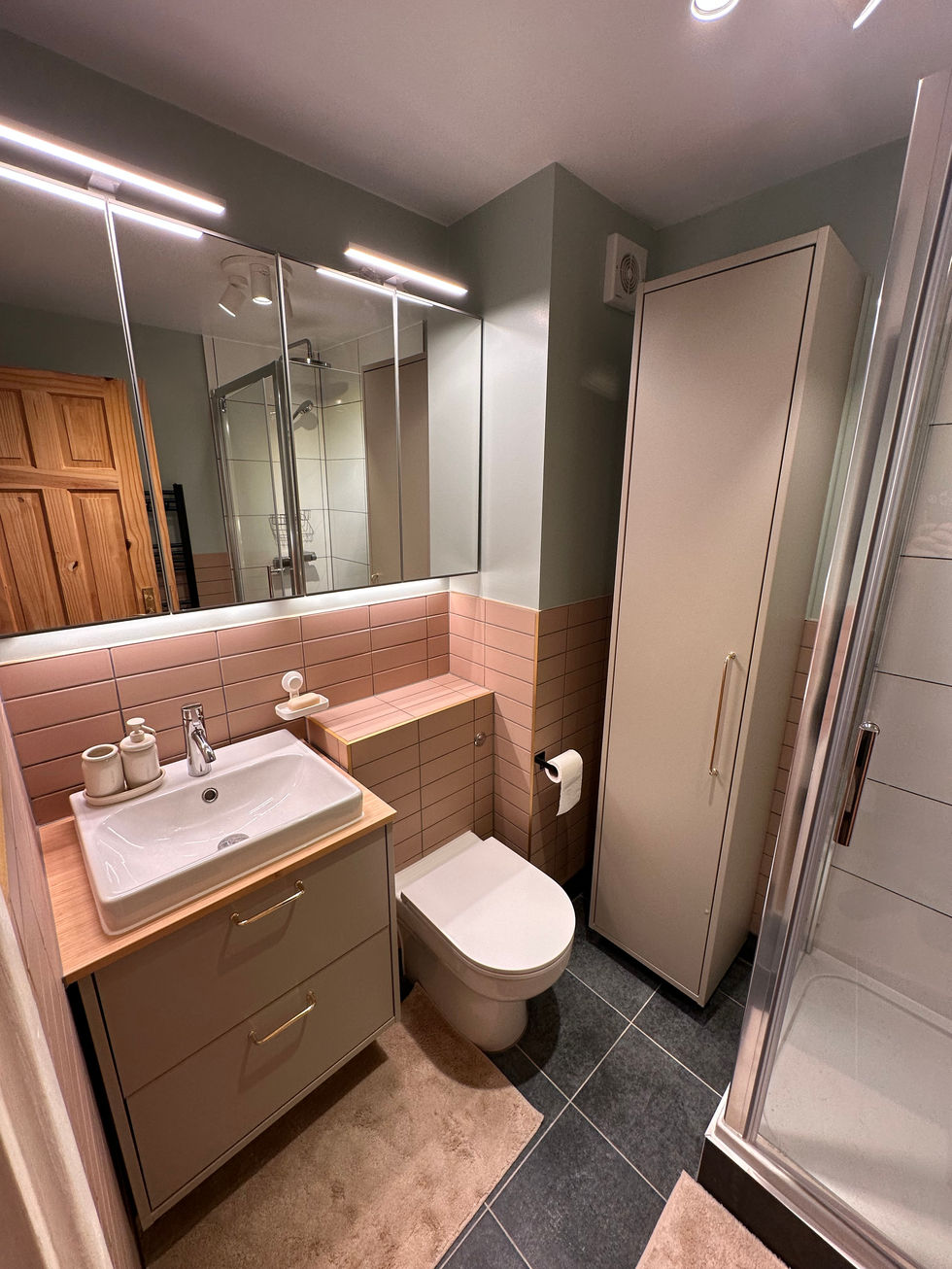 Professional bathroom refurbishment by IMD Projects, specialists in modern renovations.