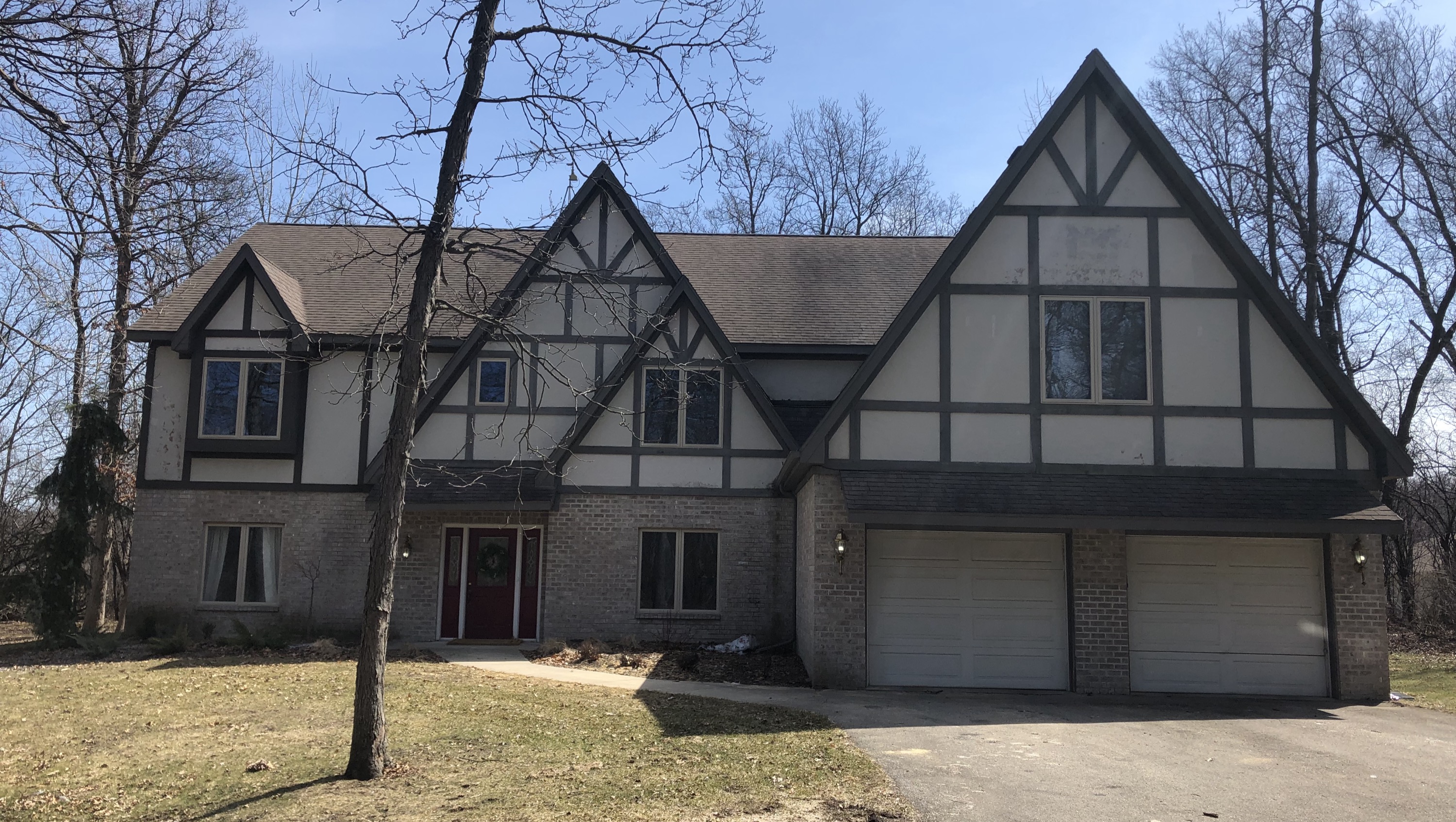 Elkhorn Exterior Renovation - Before