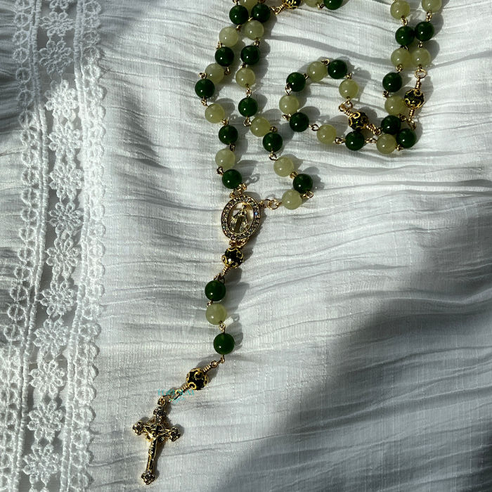 Catholic 5-decade rosary inspired by Saint Patrick with green accents