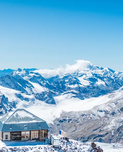 Montagnes enneigées.webp