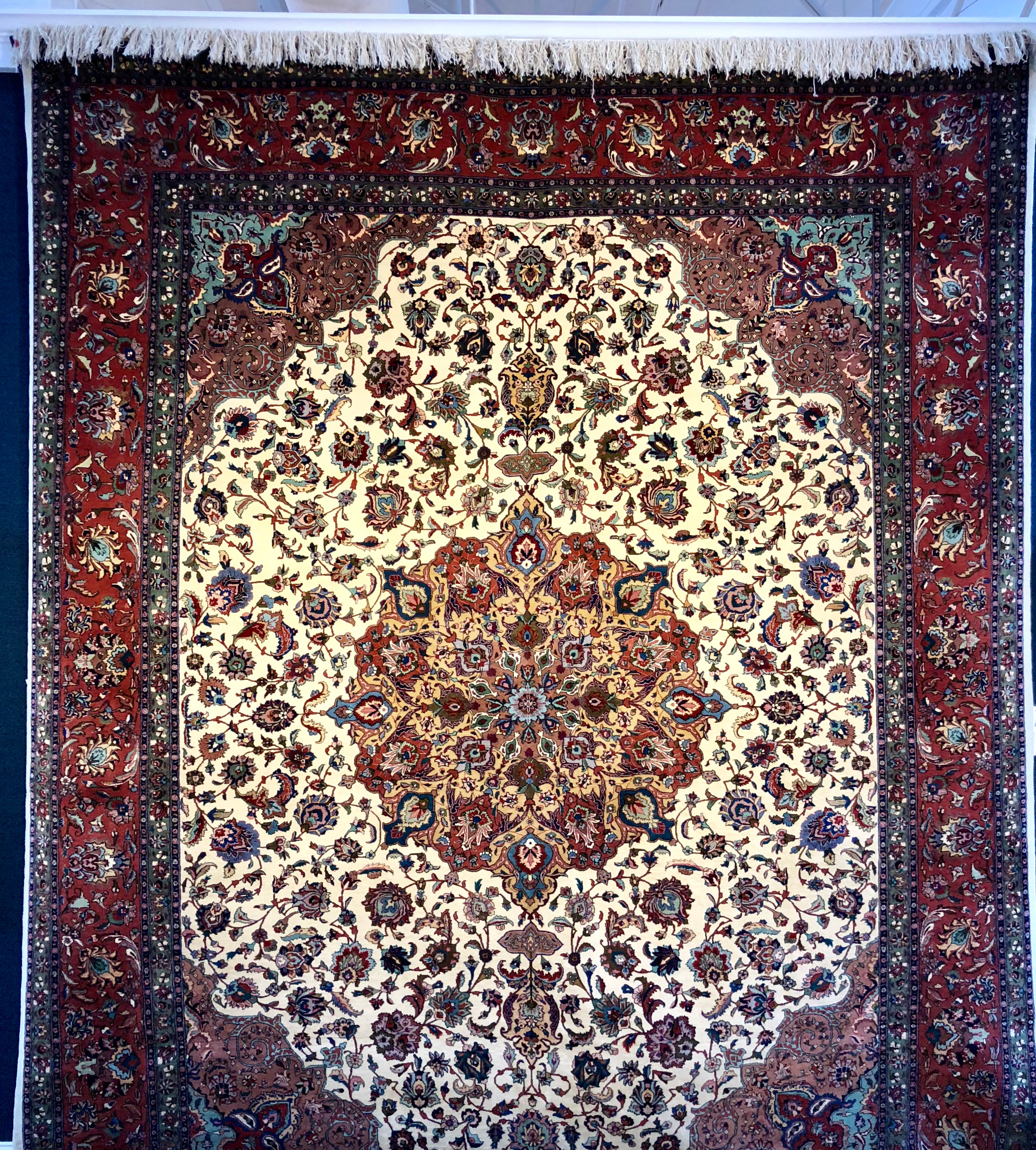 9’11”X12’10” Very Fine Persian Tabriz