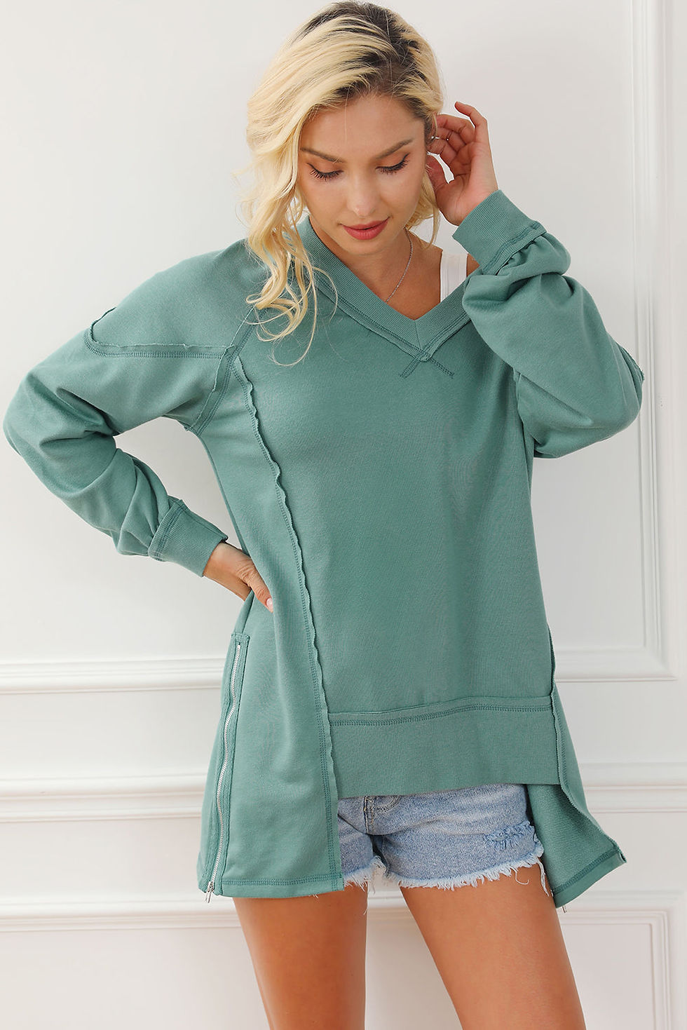 Thumbnail: Green High Low Exposed Seam V Neck Loose Sweatshirt