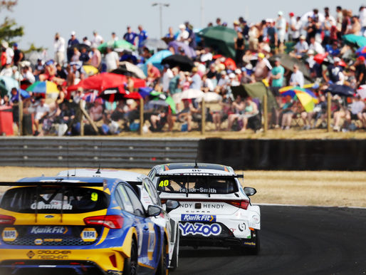 Scorching Weekend at Snetterton for Taylor-Smith with Seasons Best Qualifying!