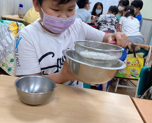 LINE_ALBUM_暑E班異國輕食_220727_15.jpg
