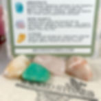 Healing crystal set for inviting joy and happiness into your life with agate, rutile quartz, emerald and tiger iron