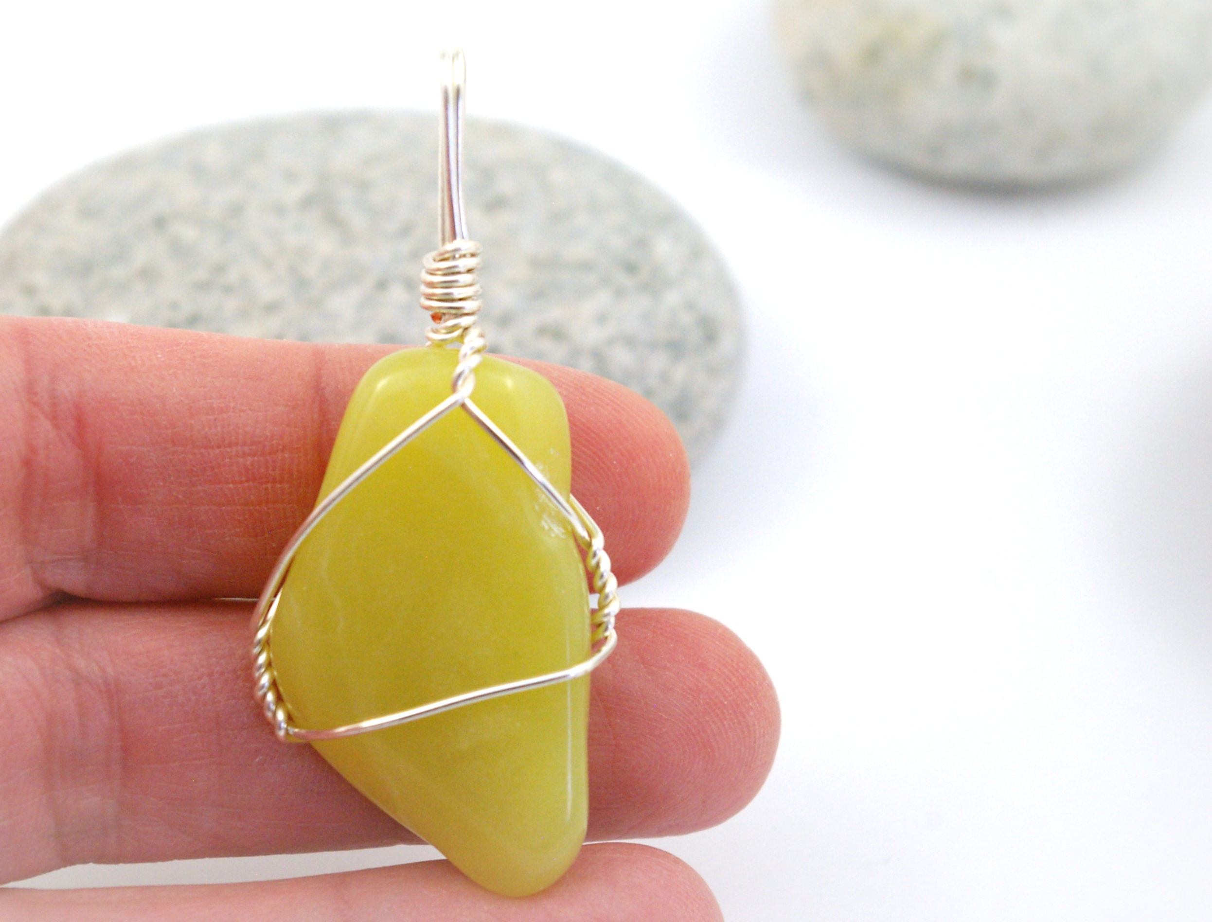Serpentine crystal pendant