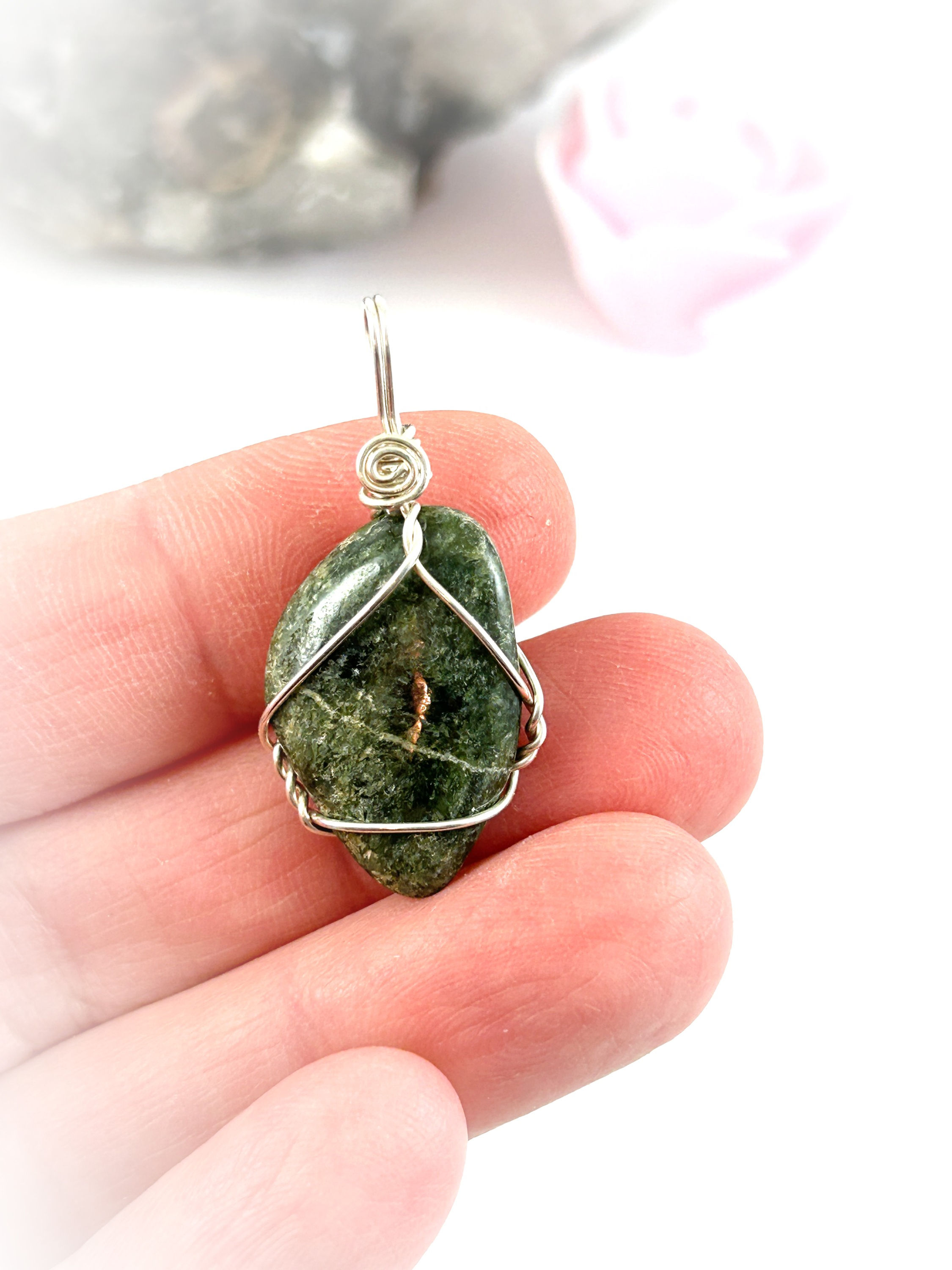 Wyoming jade pendant for luck, prosperity, wealth and abundance attraction crystal jewelry