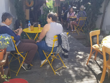 J'ai ouvert le Café pour la saison, venez bruncher et boire un verre ou un café :)