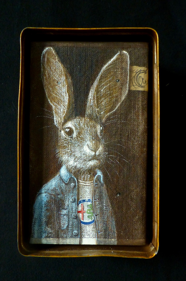 19. Liévre Alpha 11,5 x 18,5 x 6,5 cm