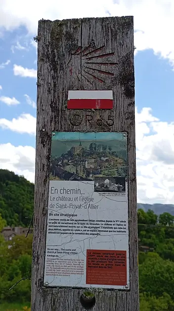 Balisage GR65 sur le chemin de Saint-Jacques entre Le Puy-en-Velay et Saint-Privat-d’Allier