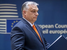 Otra intervención: llama Trump a votar por ultraderechista en Hungría 