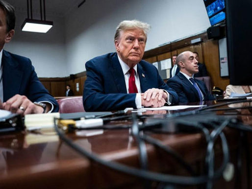 Fiscal sugiere que juez podría suspender caso contra Trump manteniendo condena