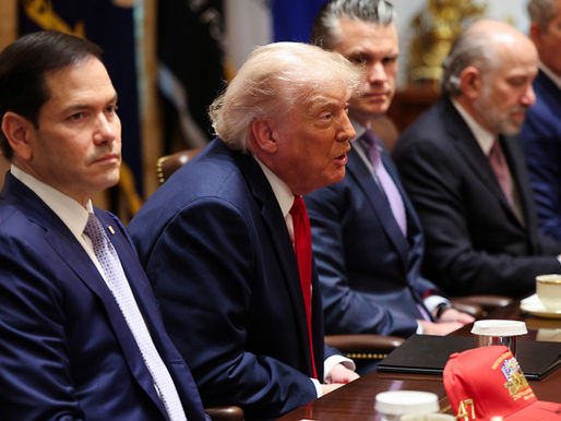 Trump confunde a Irán con Venezuela y dice que "su liderazgo se ha ido"