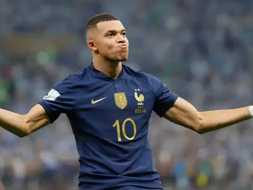 Sigue en duda Mbapeé para debutar en el Mundial de Clubes