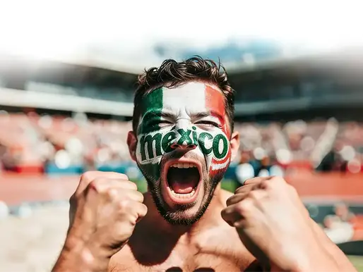 Ver futbol tiene efectos en tu cuerpo, economía y sociedad