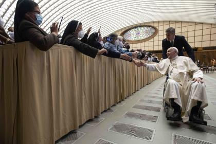 Otra aparición del Papa Francisco, ahora acude en Santa María la Mayor