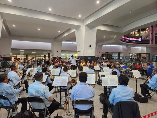 Actividades artísticas y literarias en la estación Buenavista del Tren Suburbano