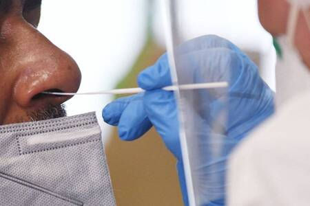 Atentos en Japón y China a nueva variante de coronavirus