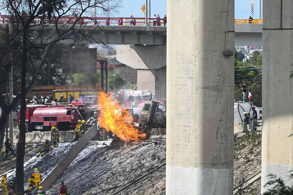 Incendio de pipa en el puente la Concordia