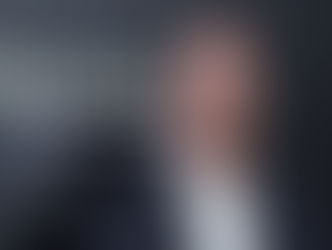 Correos con Epstein y favores de élite tumban al jefe de influyente bufete de EE.UU