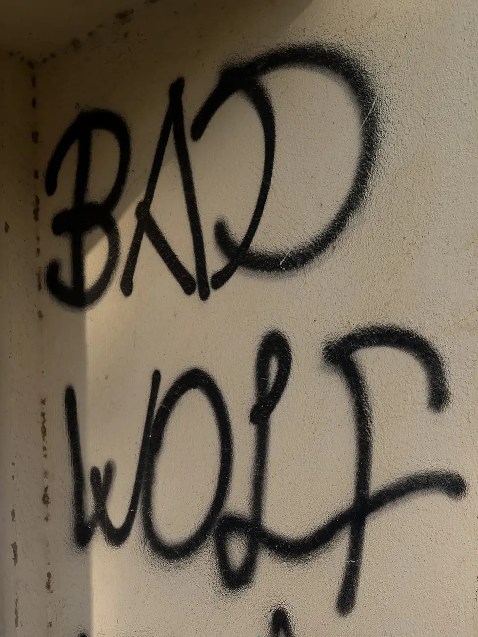 Bad Wolf spray-painted in Málaga, Spain