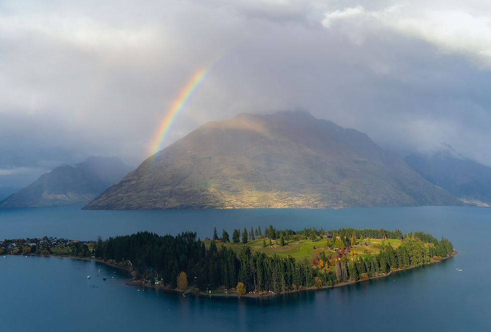 Queenstown by Winson Traventures