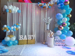 קיר כניסה וצילום A  GOLDEN BABY