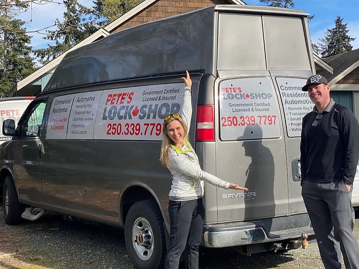 Petes Lockshop Van 2023_edited.jpg