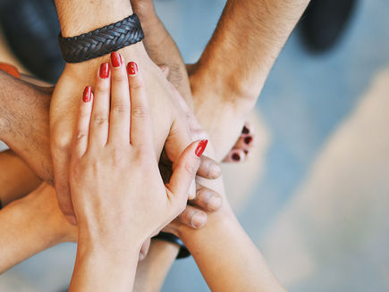 Tendência mundial no tratamento da dor crônica: "Empowerment", "Coping"