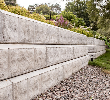 retaining wall.jpg