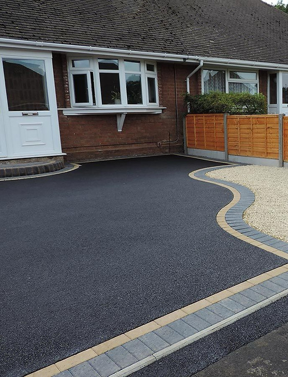 Tarmac-Driveways- 1.jpg
