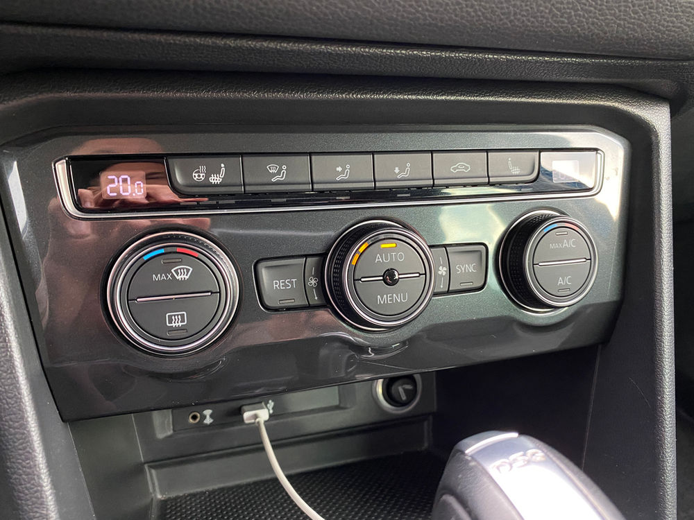 Камера заднего вида tiguan