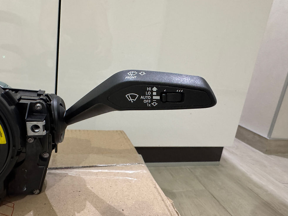 Миниатюра: Подрулевой блок для Audi на платформе MLB в кузове седан.