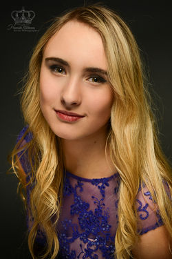 Heradshot_of_Miss_Alaska_teen_for_prom_A