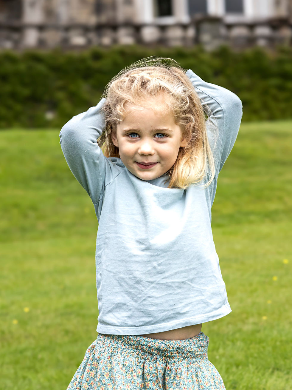 Little girl with blonde hair - family photoshoot