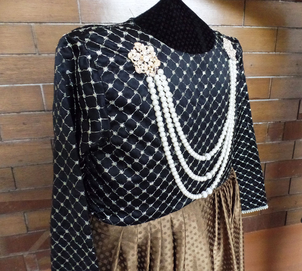 Thumbnail: Gold and Black Maxi