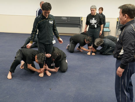 宇城空手が実証する「できる自分」と「できない自分」が存在するパラレルワールド　― 小林信也　道塾見学記 ―