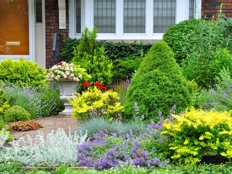 5 Surprising Landscaping Features You Can Put in Your Front Yard