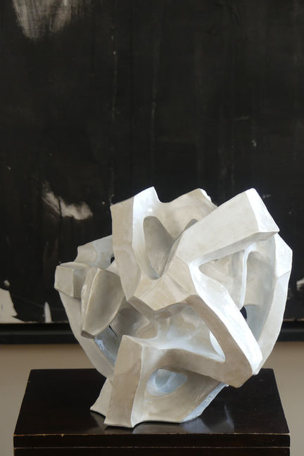 Sculpture Céramique de la collection Entrelacs de l'artiste & designer mobilier Franck Scala