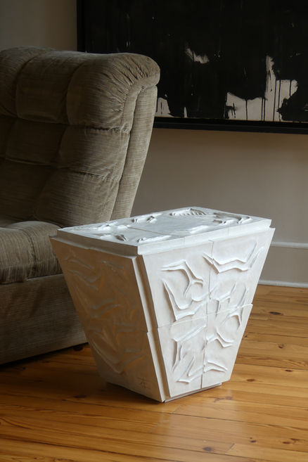 Collection de Mobilier en céramique de l'artiste & designer Mobilier Franck Scala - Table d'appoint en céramique / Bout de canapé en céramique