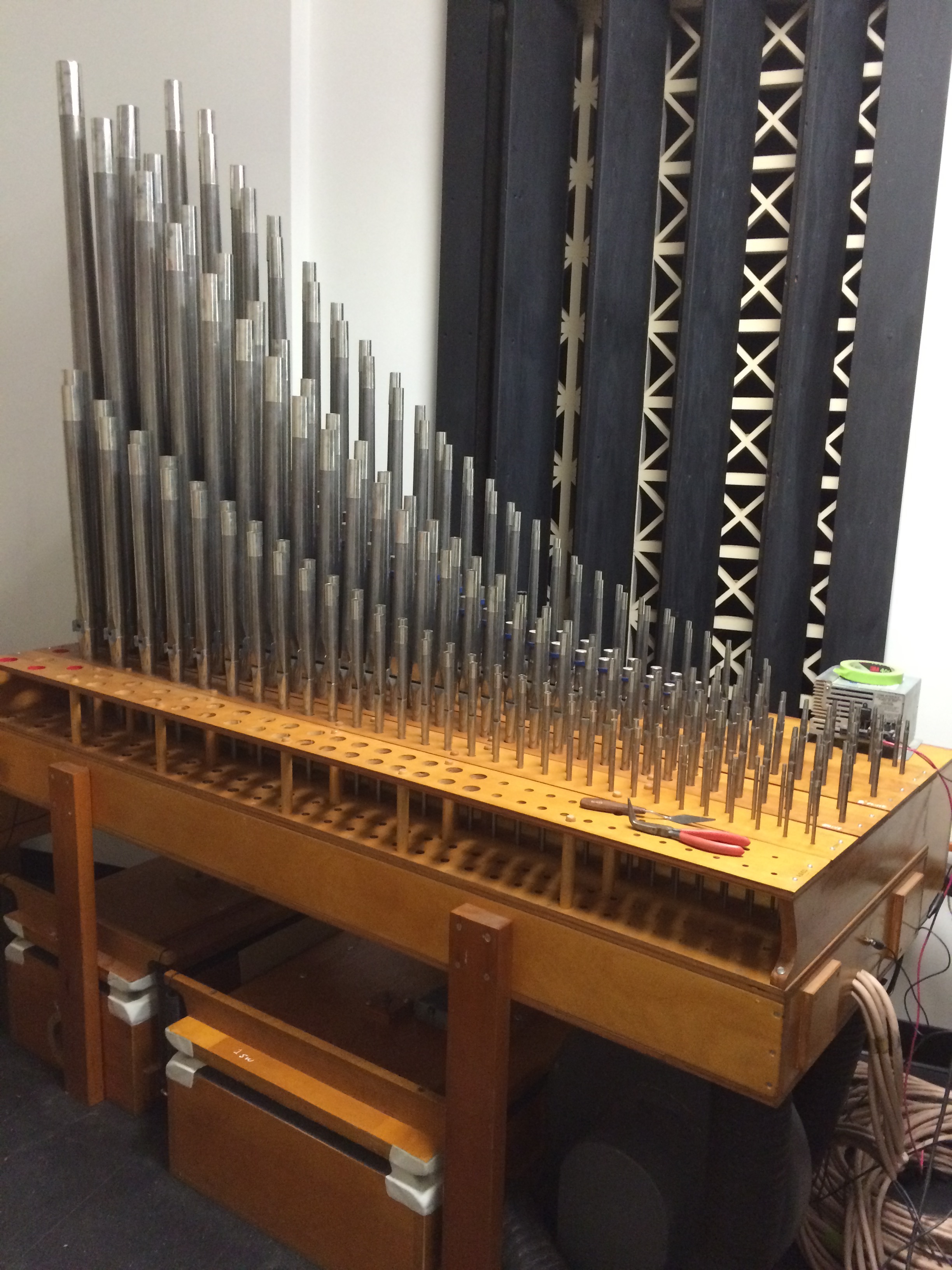 Pipes back on the Swell wind chest